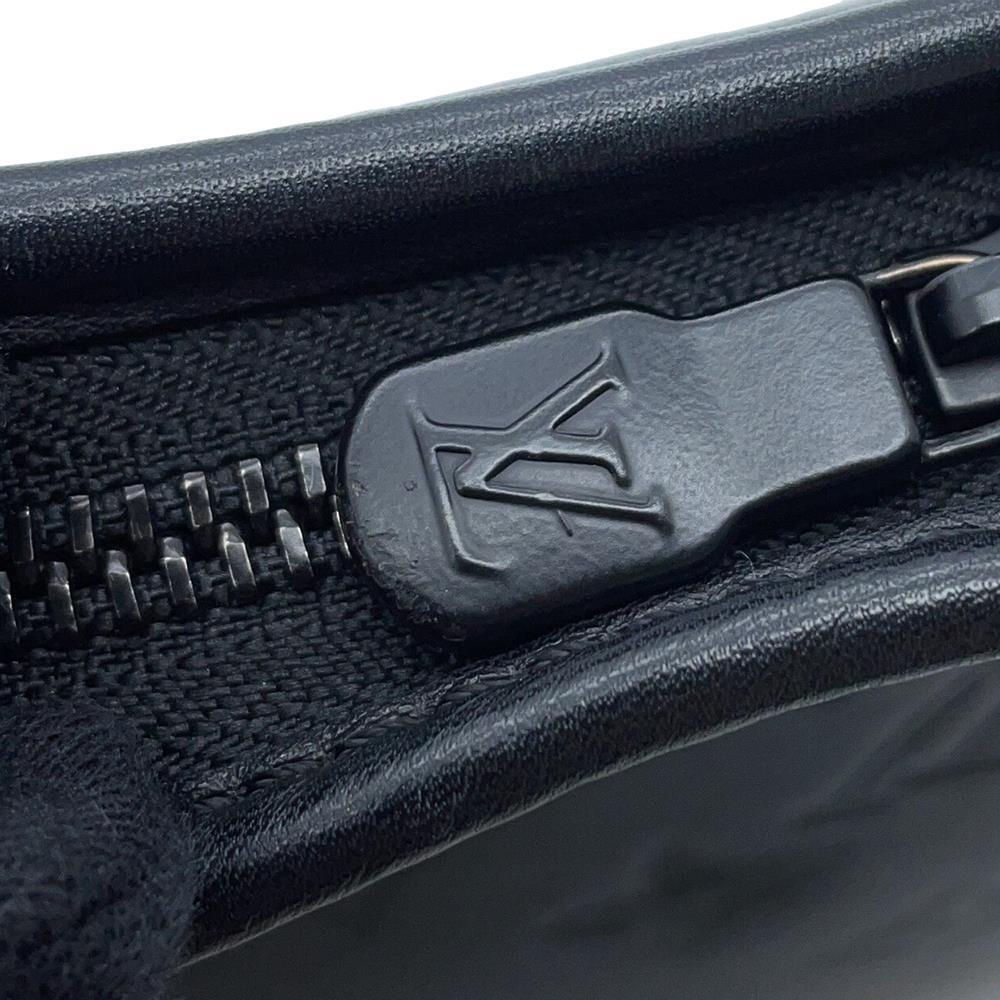 LOUIS VUITTON Gaston Wearable Wallet NoirM81115 Monogram Shadow