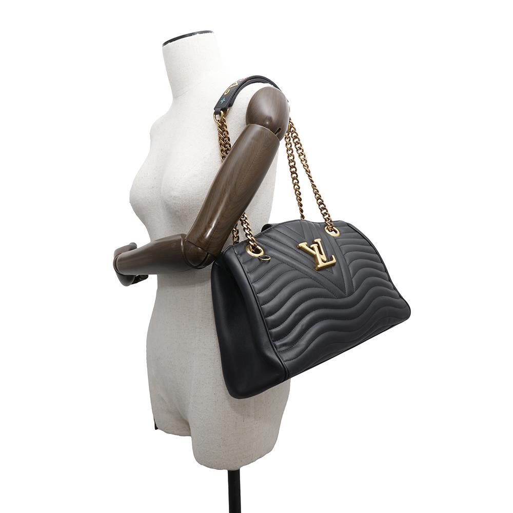 LOUIS VUITTON New Wave Chain Tote NoirM51496 Calf Leather