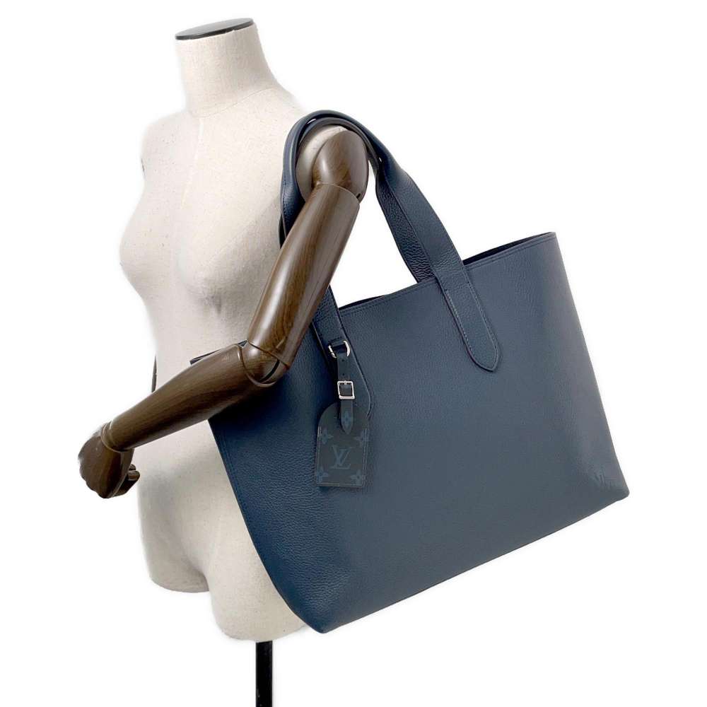 LOUIS VUITTON Cabas Voyage NV NavyM53240 Taurillon Leather