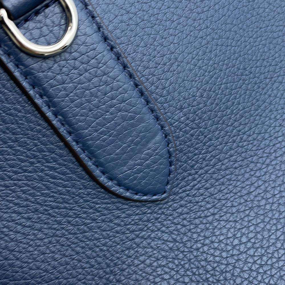 LOUIS VUITTON Cabas Voyage NV NavyM53240 Taurillon Leather