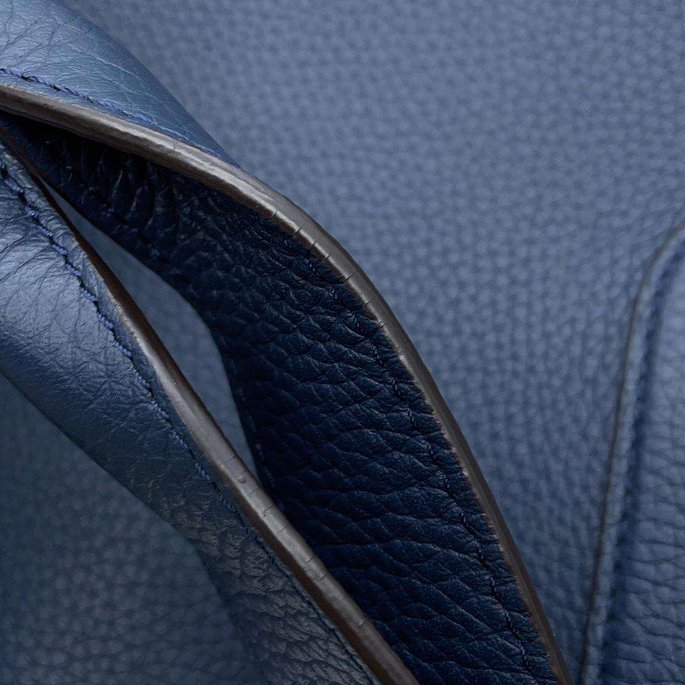 LOUIS VUITTON Cabas Voyage NV NavyM53240 Taurillon Leather