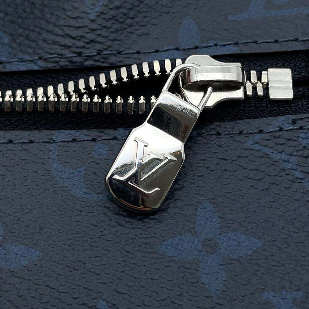 LOUIS VUITTON Cabas Voyage NV NavyM53240 Taurillon Leather