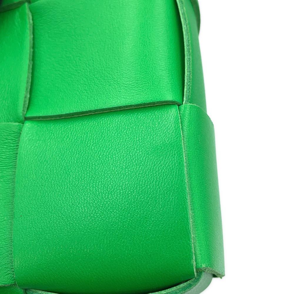 Bottega Veneta Maxi INTRECCIATO Cassette Phone Pouch Parakeet730541 Calf Leather