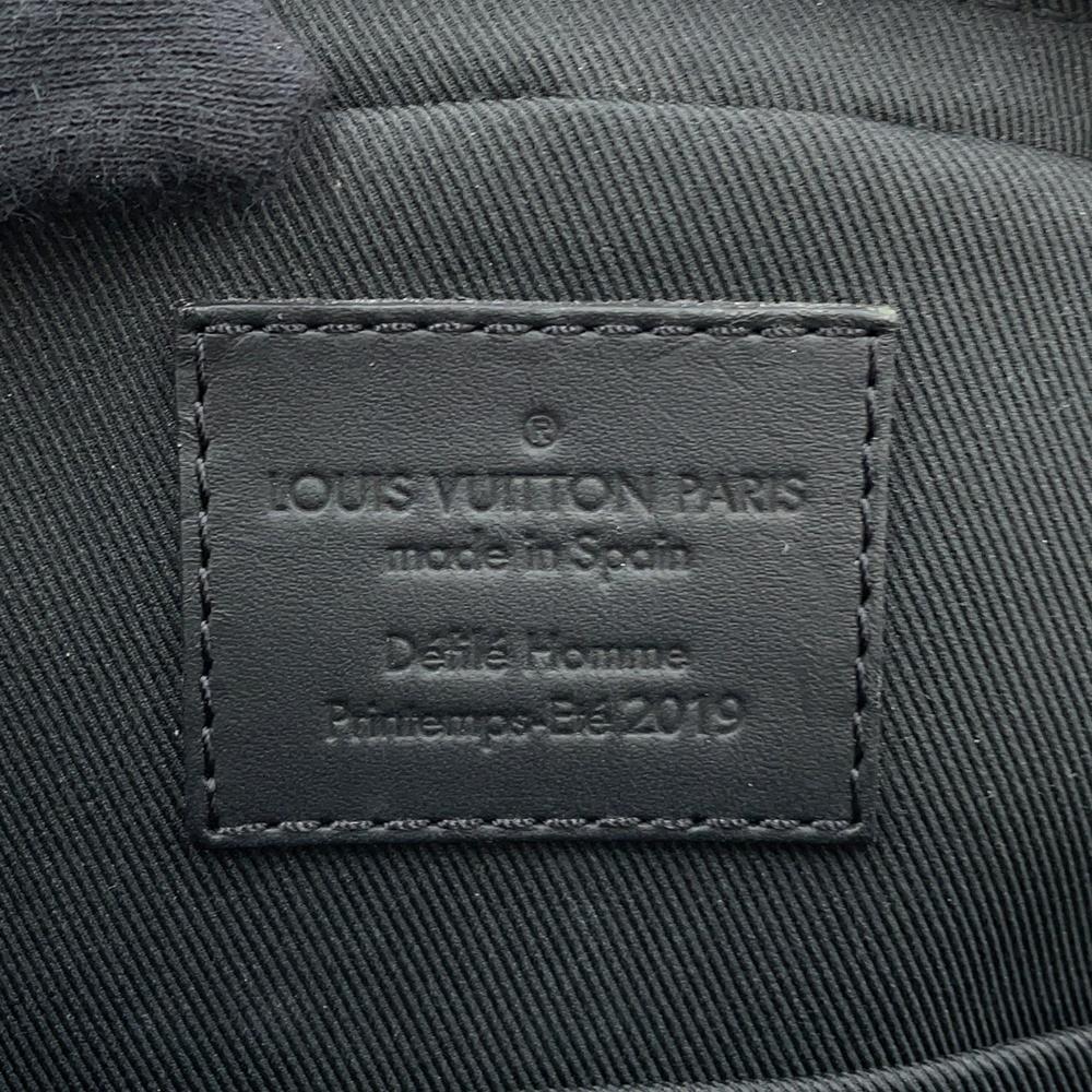 LOUIS VUITTON Utility side bag NoirM44477 Monogram / Solar Powered Ray