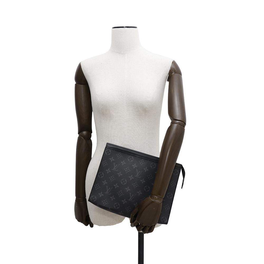 LOUIS VUITTON Pochette Voyage NoirM61692 Monogram Eclipse Size MM