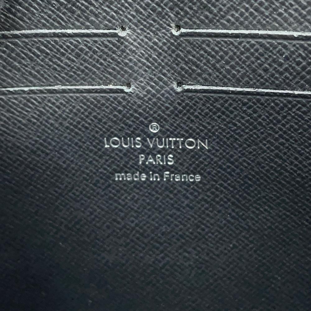LOUIS VUITTON Pochette Voyage NoirM61692 Monogram Eclipse Size MM