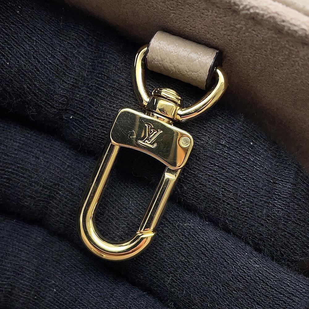 LOUIS VUITTON Onthego Tourterelle claimM45779 Bicolor Monogram Empreinte Leather Monogram Giant Size PM