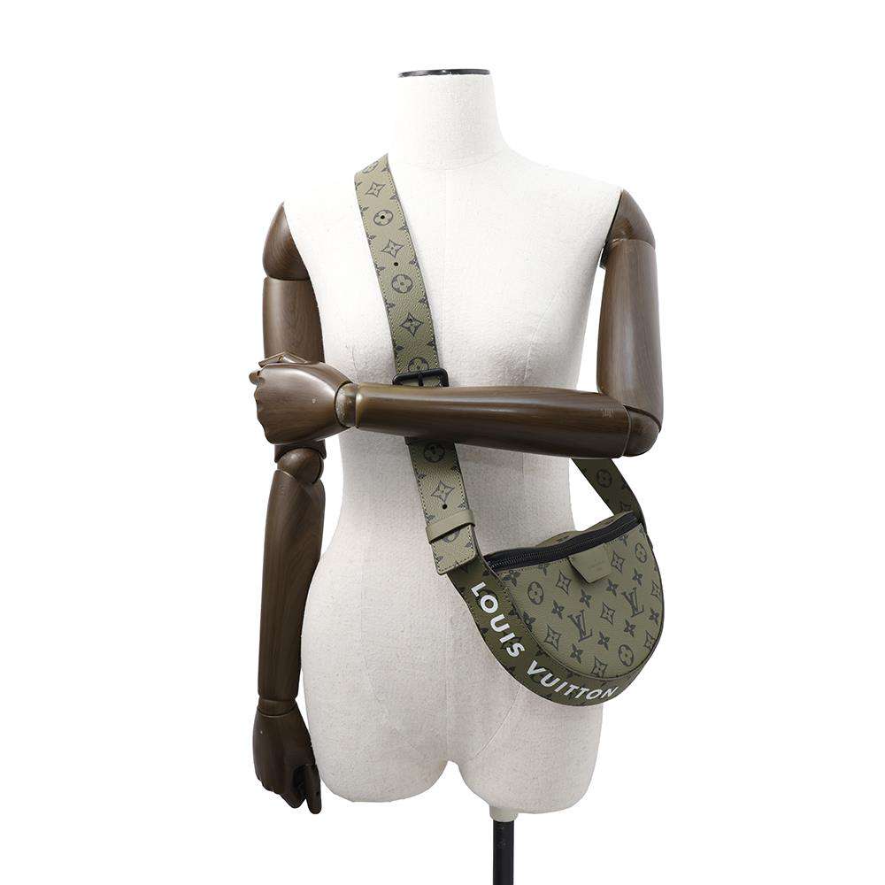 LOUIS VUITTON LV Moon Crossbody KhakiM23838 Monogram