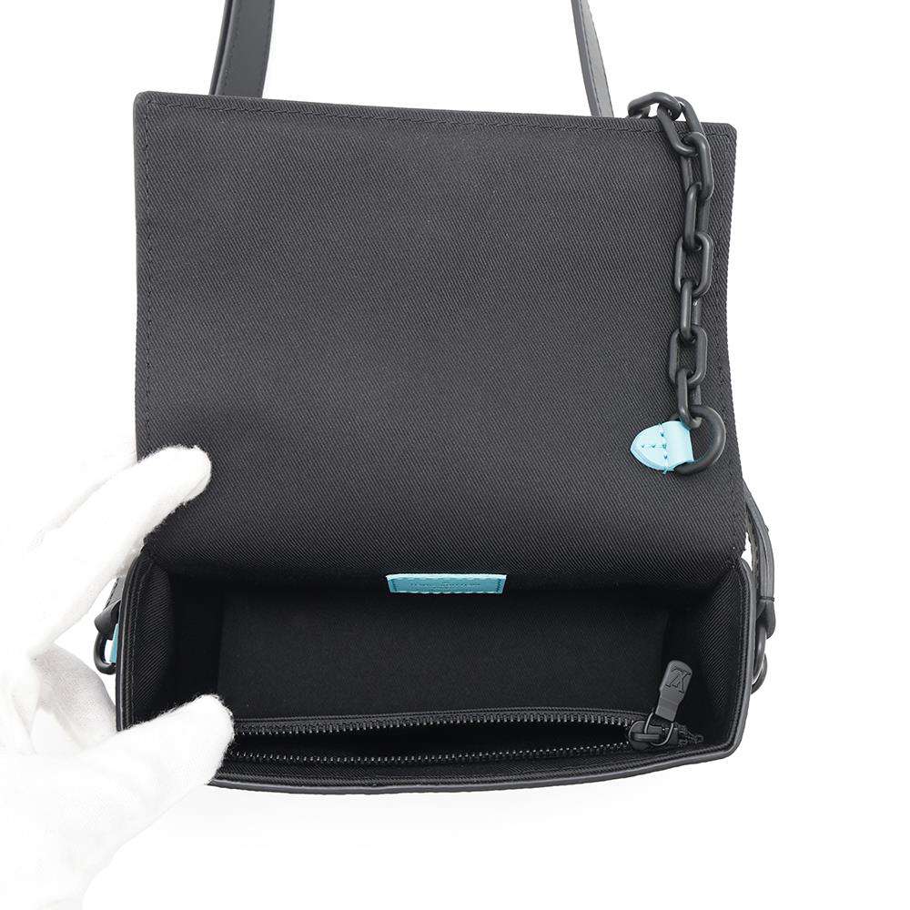 LOUIS VUITTON Steamer Wearable Wallet Gray/TurquoiseM11496 Monogram Eclipse Reverse