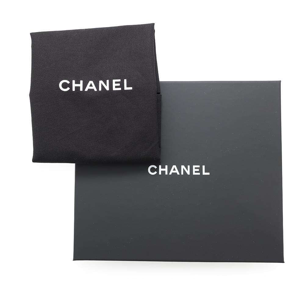 CHANEL Matelasse Chain Clutch Bag 2WAYTravel Bag White/BlackAP4515 Lambskin Size Mini