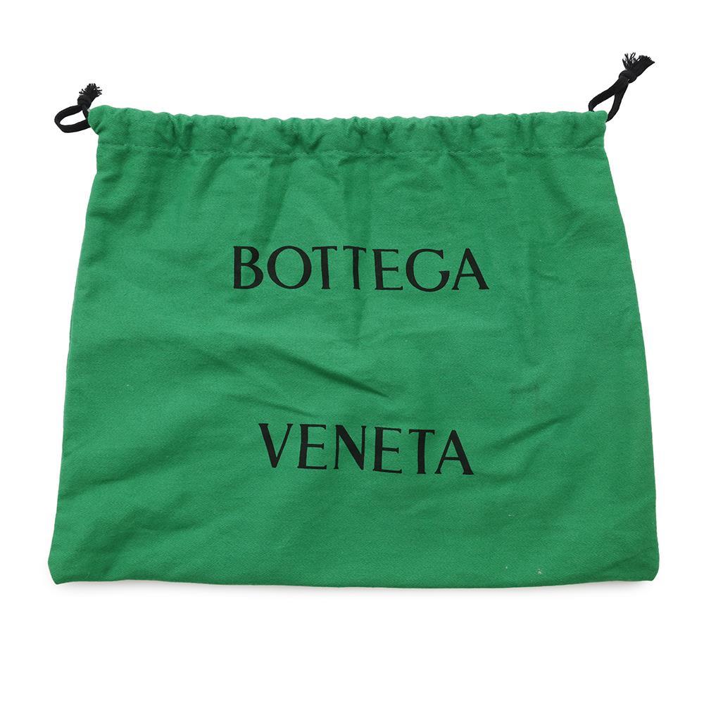 Bottega Veneta Cassette Cross Body Bag Black717587 Calf Leather Size Small