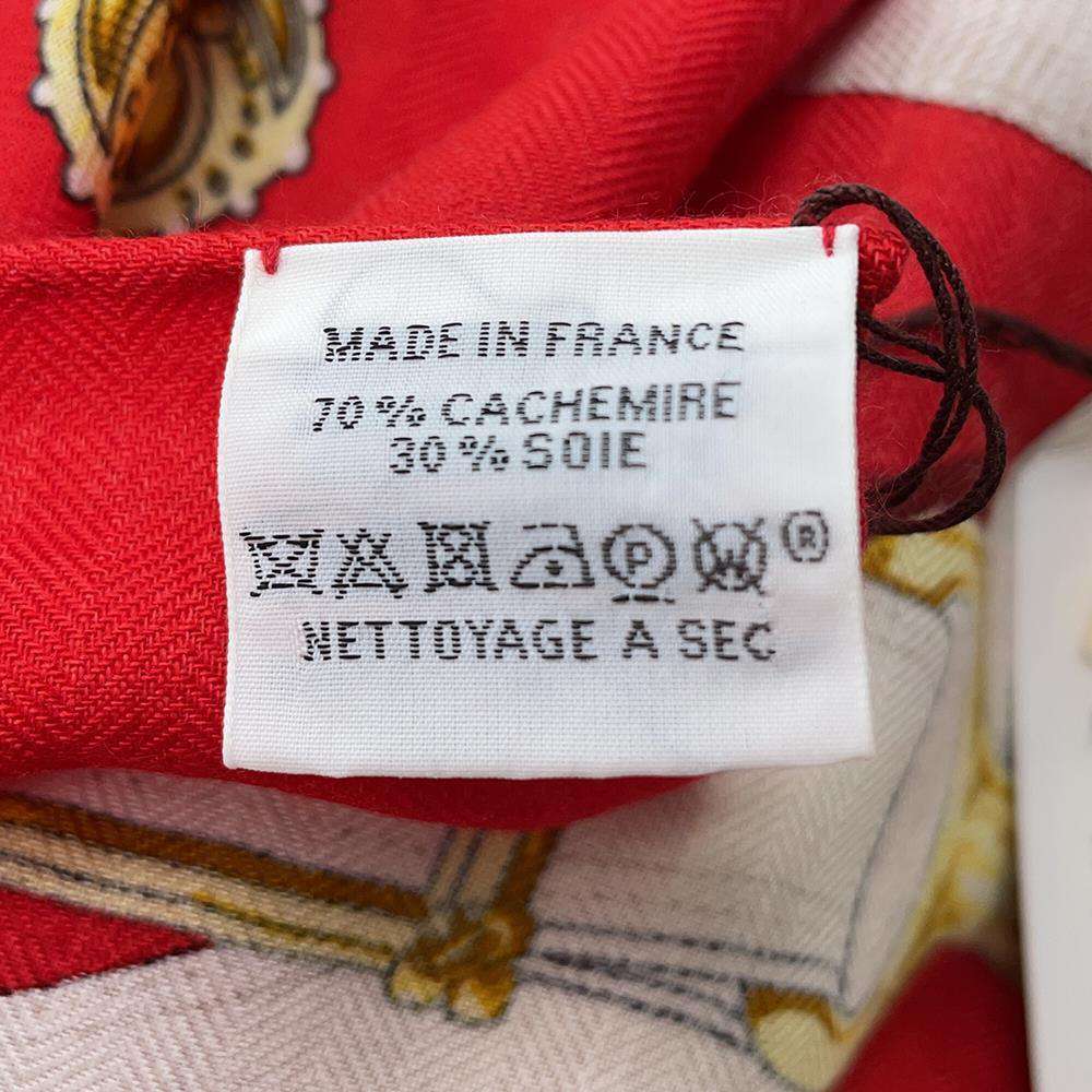 HERMES Scarf Carre Cavalcadour Size 140 Rouge/Blanc Cashmere 70% Silk 30%