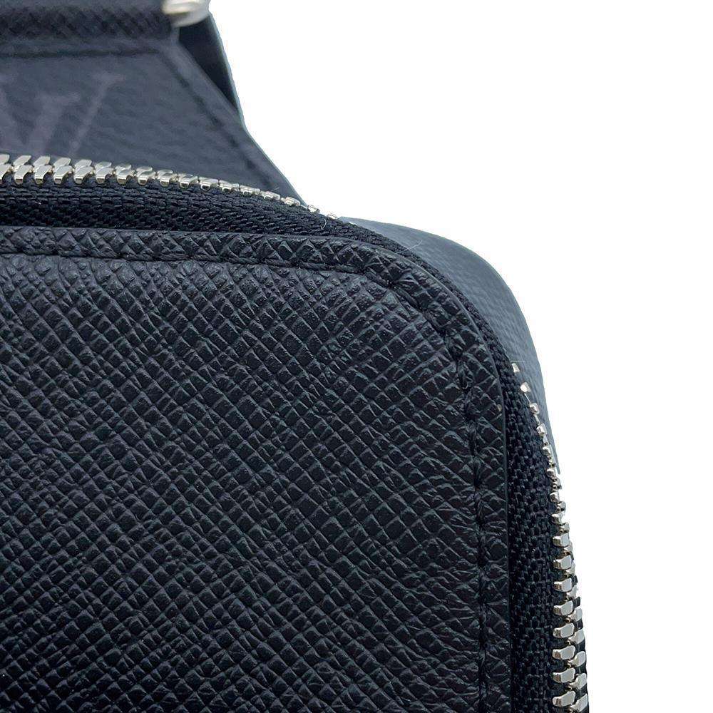 LOUIS VUITTON outdoor sling bag NoirM30741 Monogram Eclipse Taigarama