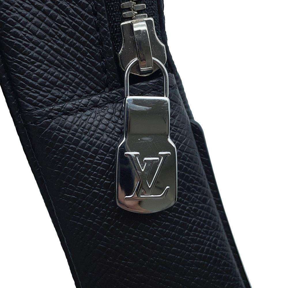 LOUIS VUITTON outdoor sling bag NoirM30741 Monogram Eclipse Taigarama