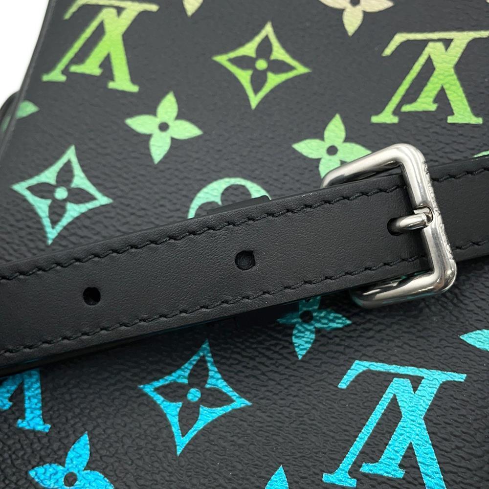 LOUIS VUITTON Amazon NM GradationBlackM13898 Monogram・Iridescent