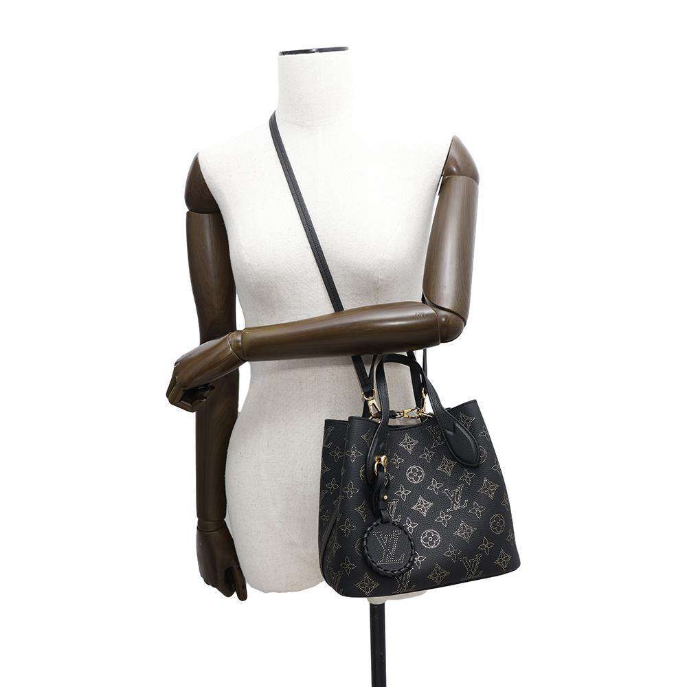 LOUIS VUITTON Blossom NoirM23393 Monogram Mahina Size PM