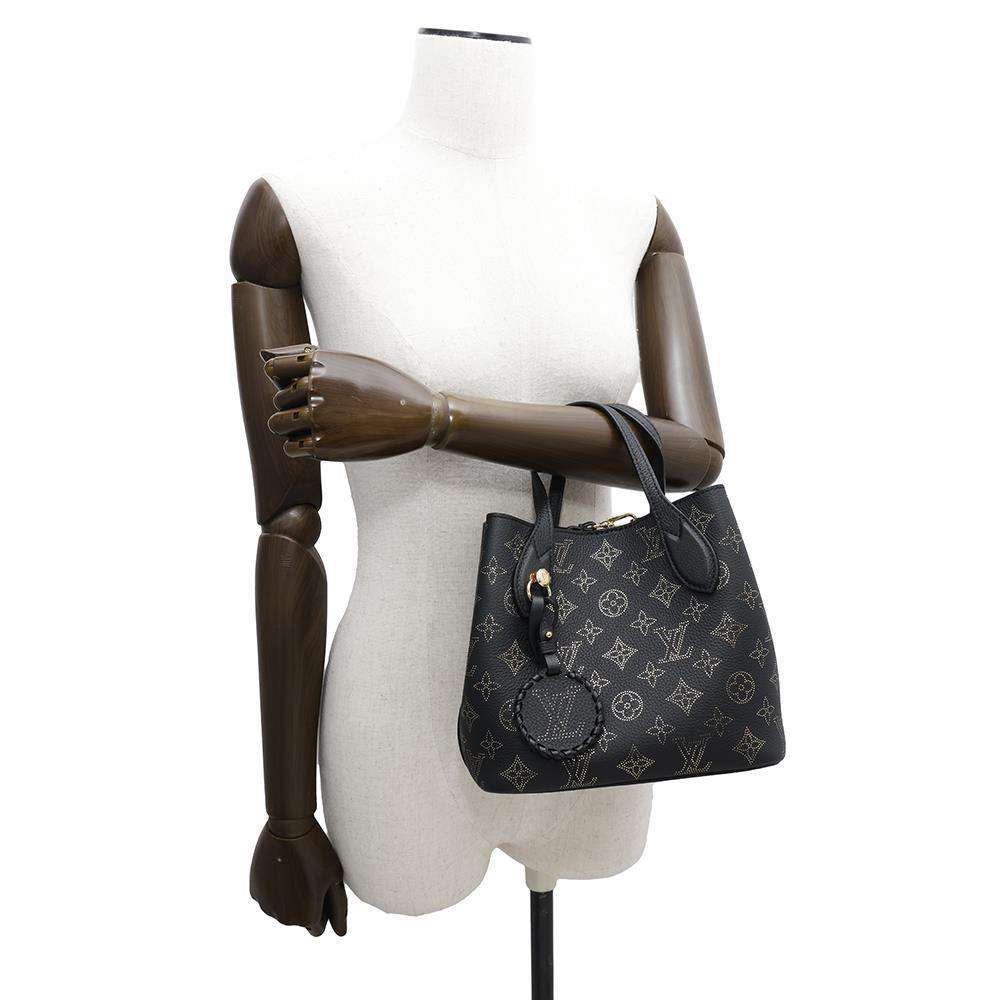 LOUIS VUITTON Blossom NoirM23393 Monogram Mahina Size PM