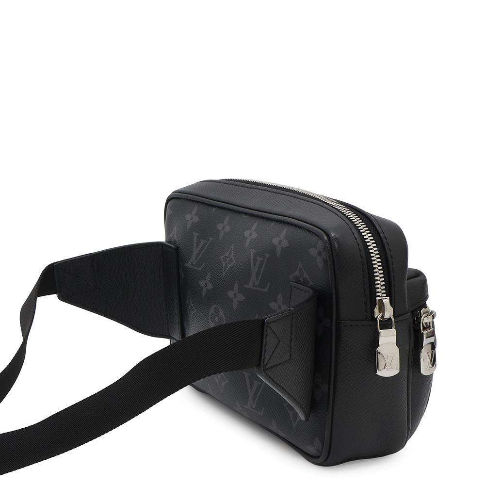 LOUIS VUITTON Bumbag / Outdoor NoirM30245 Taiga Leather Monogram Eclipse Size PM