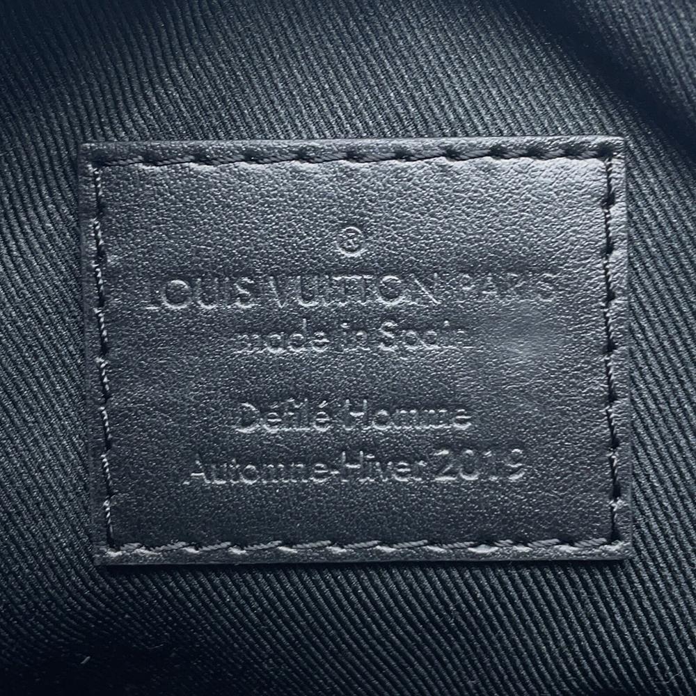 LOUIS VUITTON Danube Messenger Noir/Righe RainbowM30332 Taiga Leather