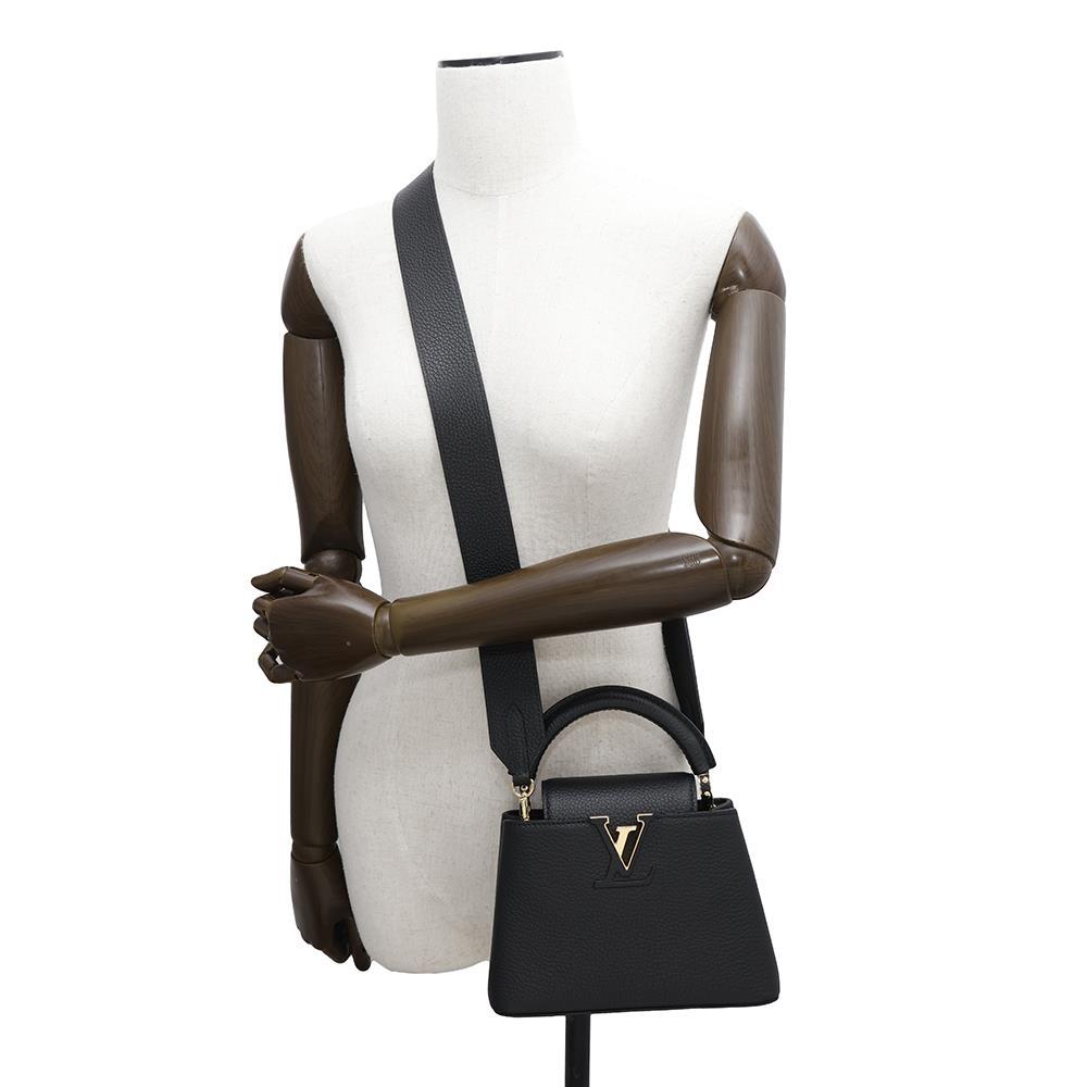 LOUIS VUITTON Capucines NoirM56071 Taurillon Leather Size MINI