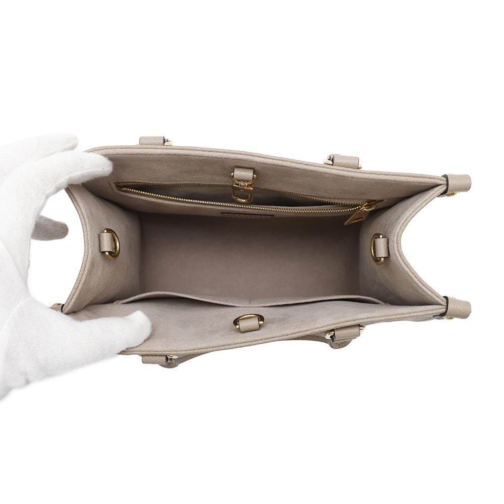 LOUIS VUITTON Onthego Tourterelle claimM45779 Bicolor Monogram Empreinte Leather Monogram Giant Size PM