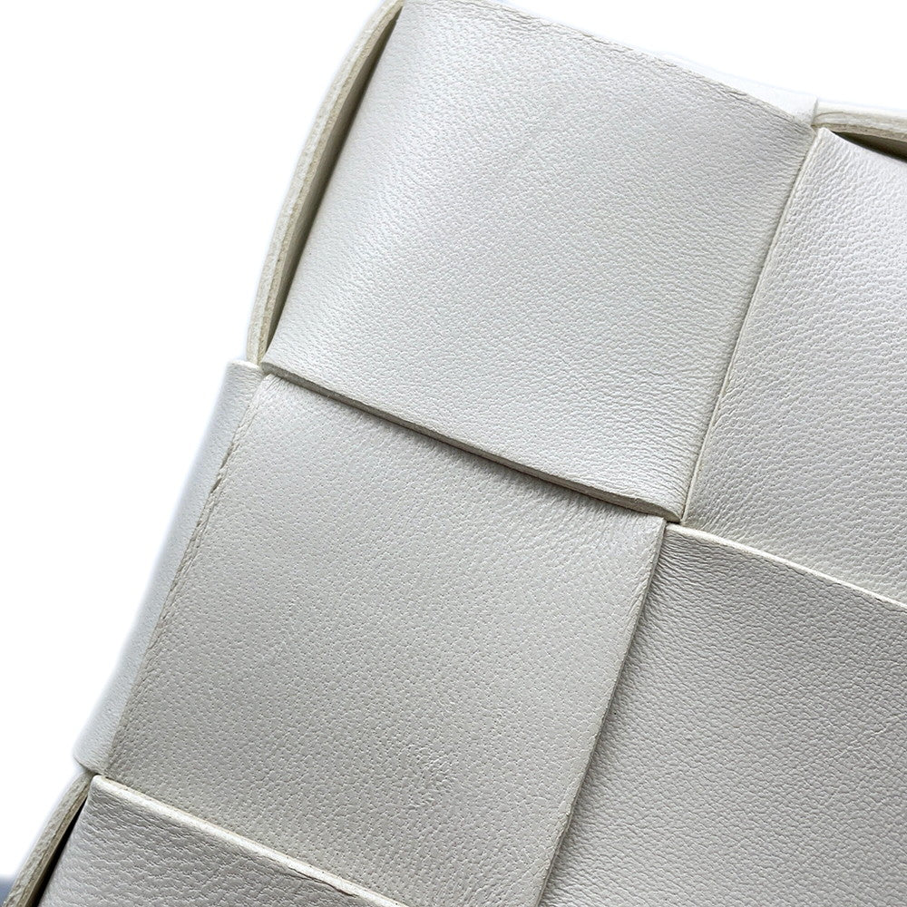 Bottega Veneta Maxi INTRECCIATO Cassette Shoulder Bag White755031 Leather Size Mini