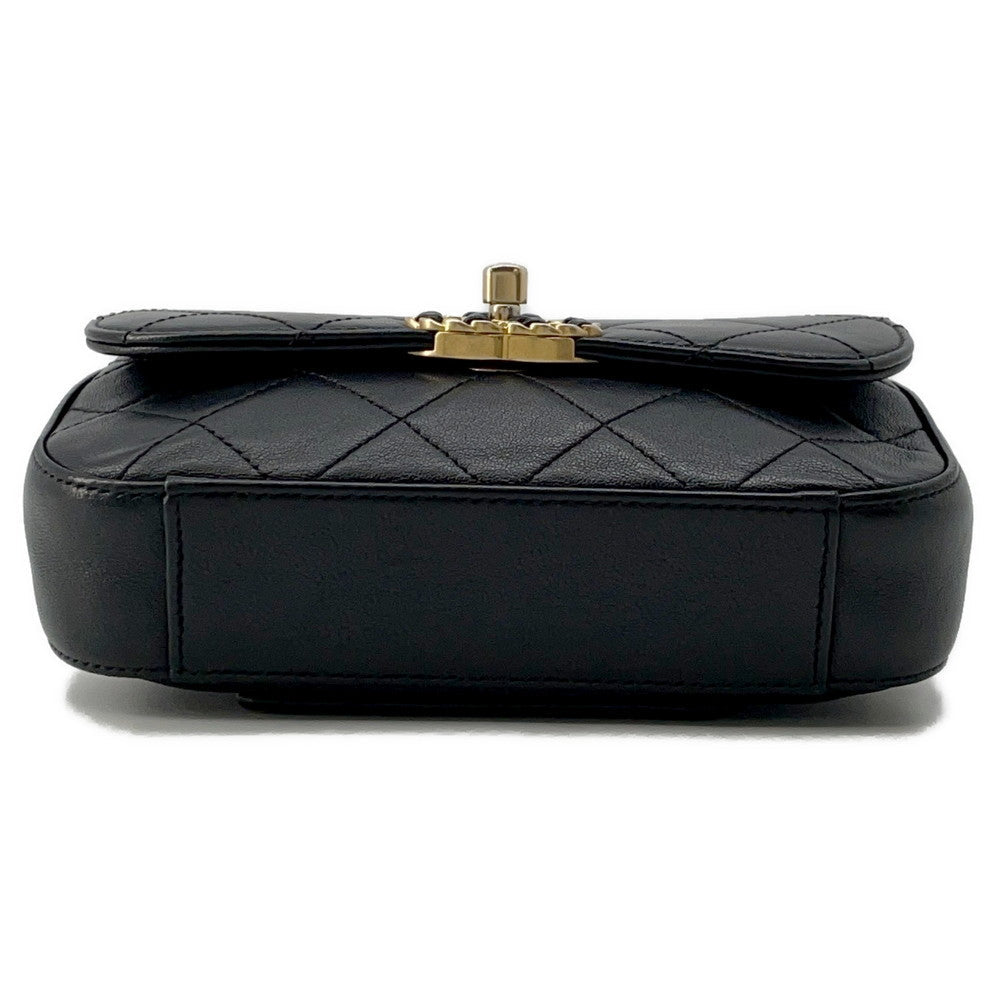 CHANEL CHANEL19 Matelasse Waist Bag Black Leather
