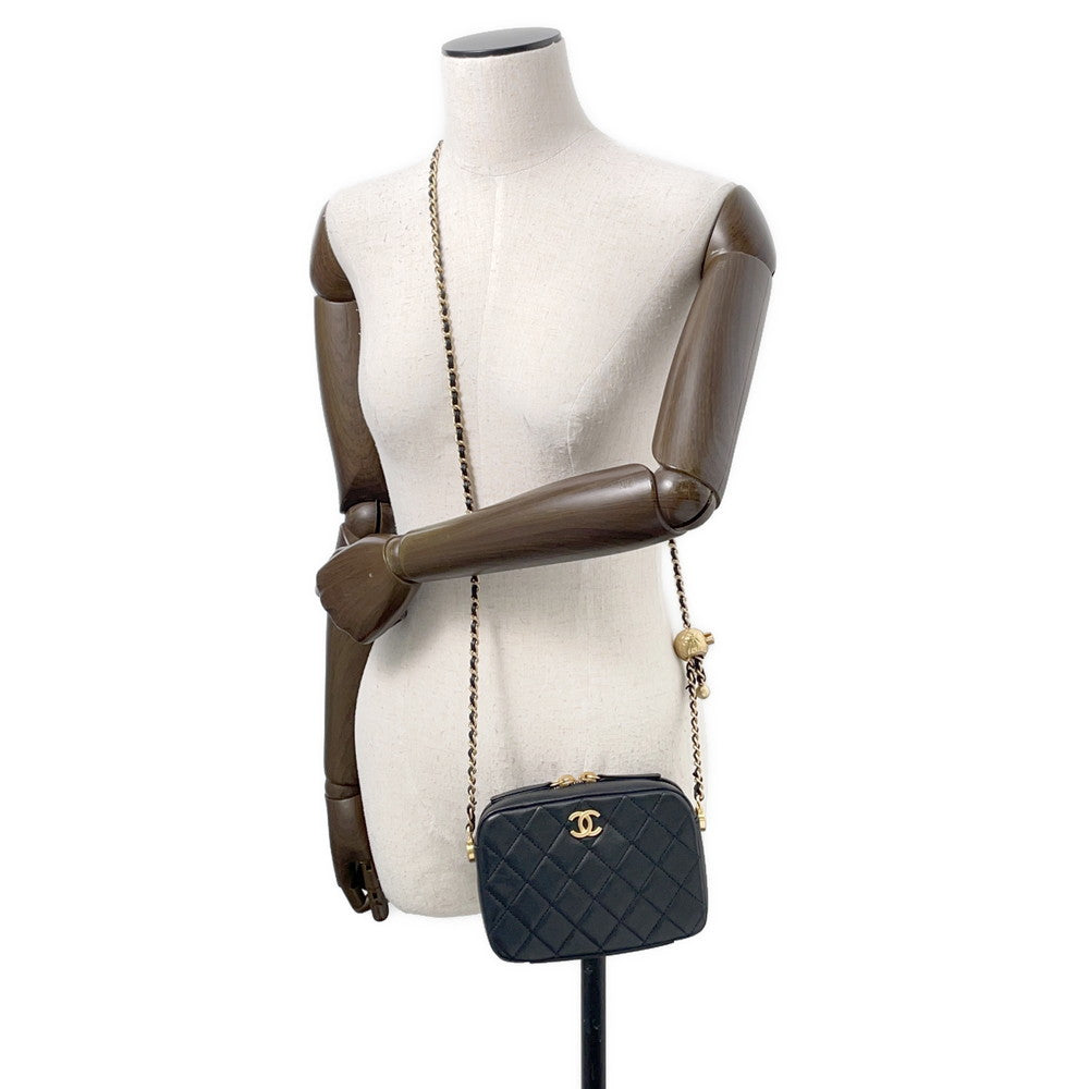 CHANEL Matelasse ChainShoulder camera bag Black Lambskin
