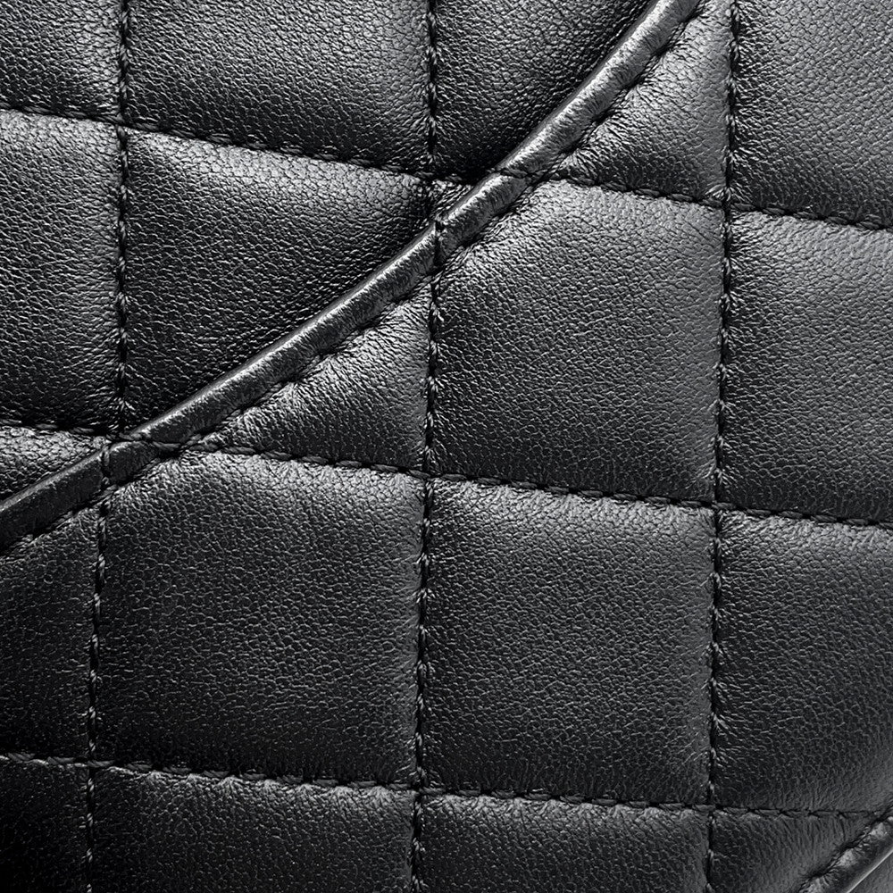 CHANEL Matelasse ChainShoulder camera bag Black Lambskin