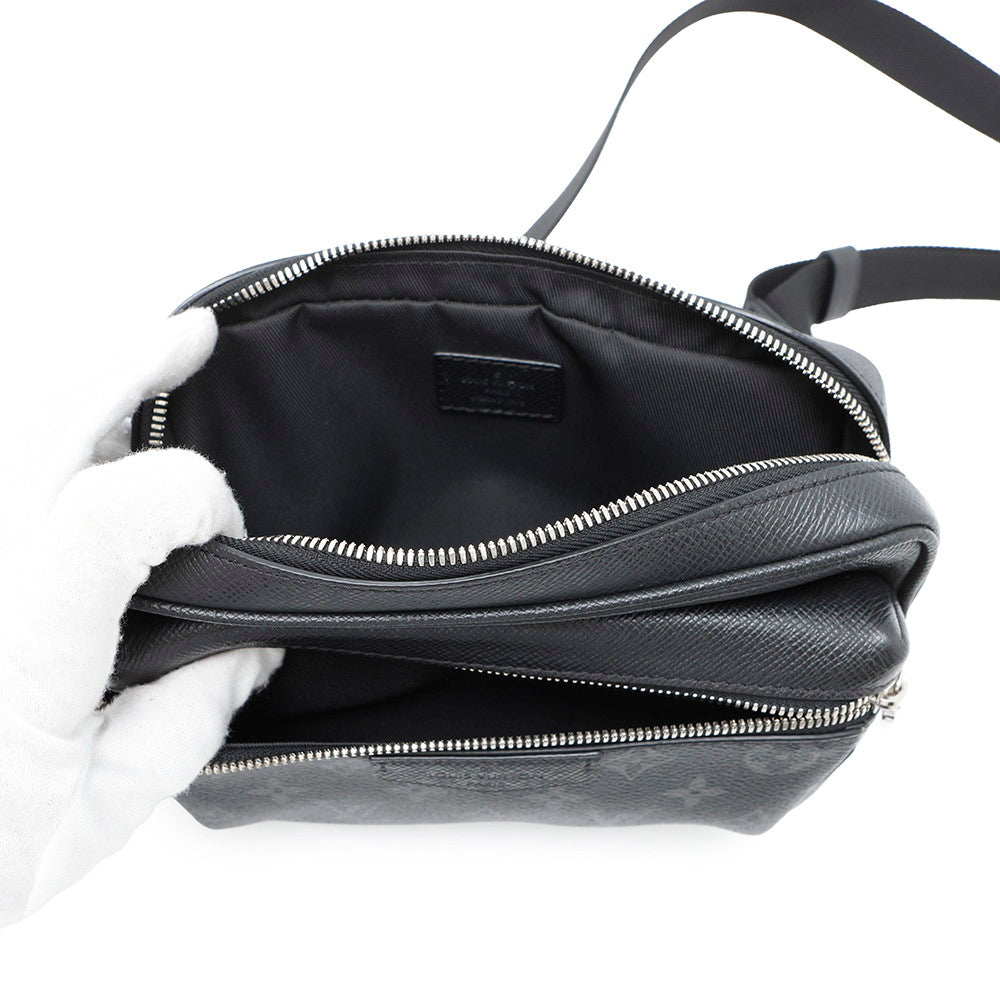 LOUIS VUITTON Bumbag / Outdoor NoirM30245 Monogram Eclipse Taiga Leather