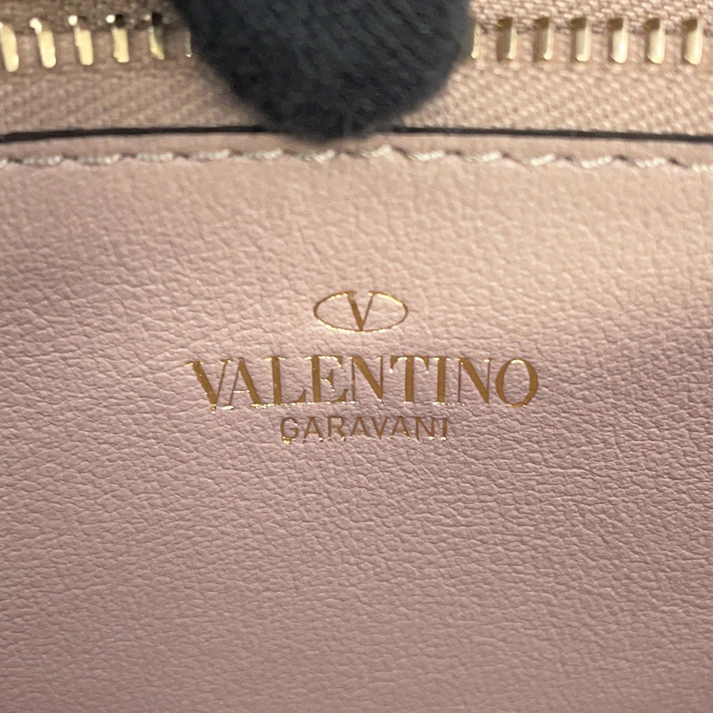 Valentino Garavani Rock Studded Smartphone Case Jasmin FlowerRW2P0Q13BOL Leather