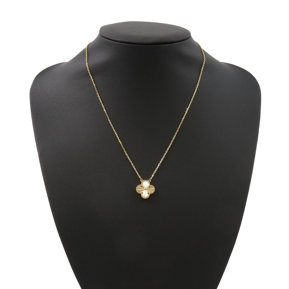 Van Cleef & Arpels Vintage Alhambra Pendant GuillochéVCARP4KL00 18K Yellow Gold