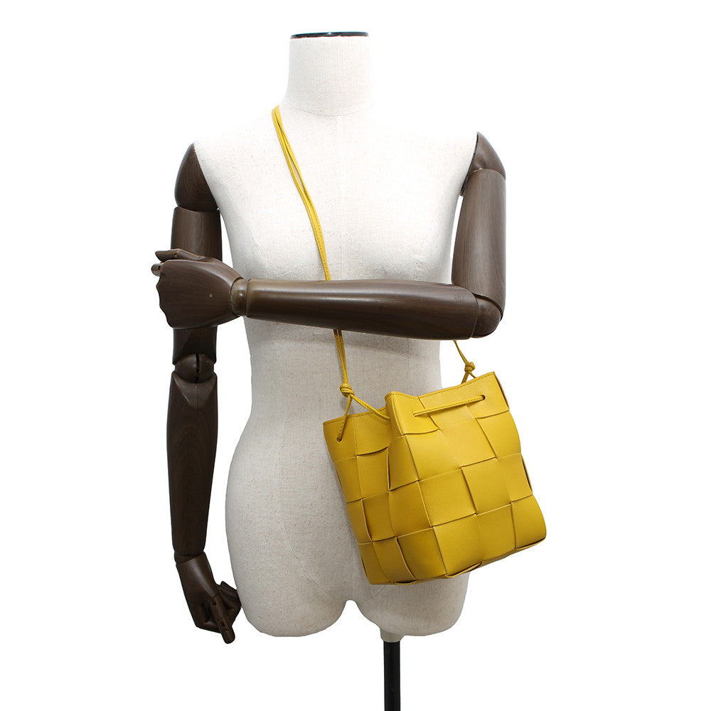 Bottega Veneta Maxi INTRECCIATO Cassette Crossbody Shoulder Yellow680218 Leather Size Small
