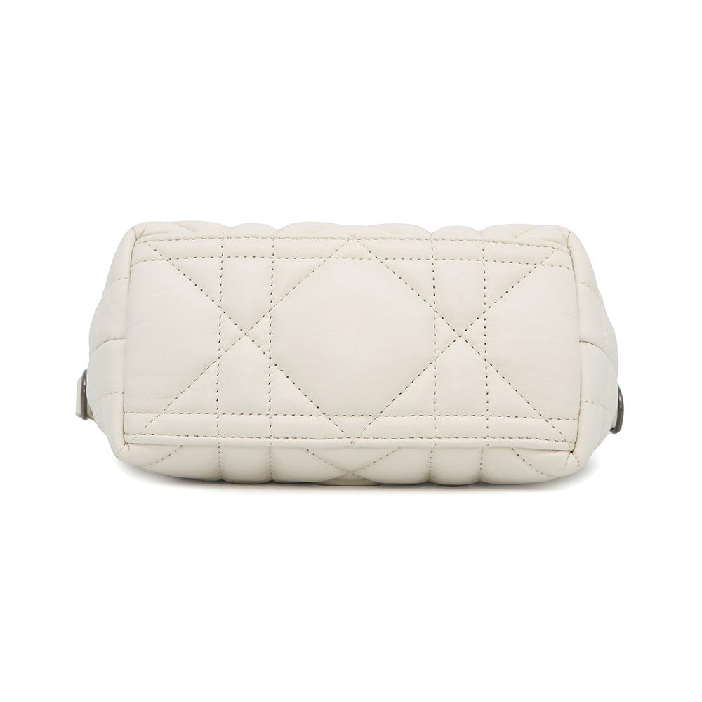 Dior nomad pouch White Leather Size Small