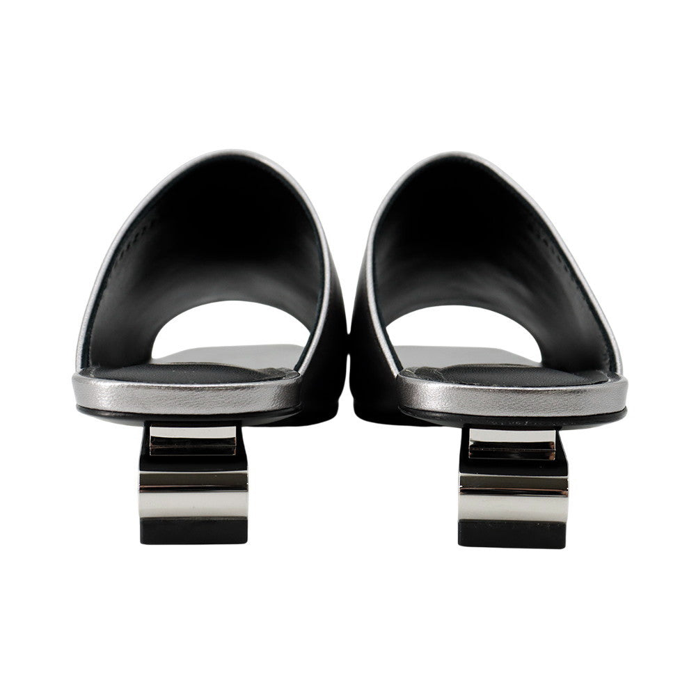 HERMES Sandals《Idol》 Silver Leather Size 36