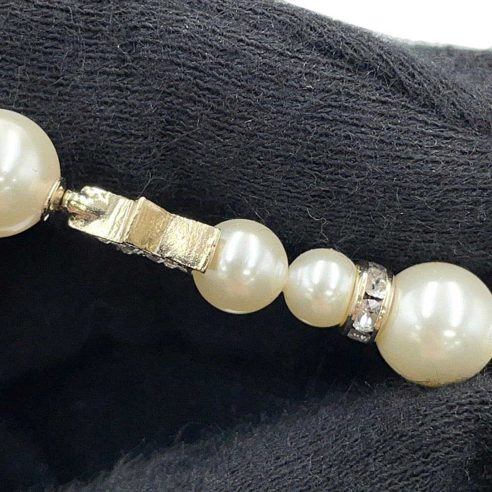 CHANEL CC Logo Star NecklaceABB256 Gold Plated Rhinestone Faux Pearl