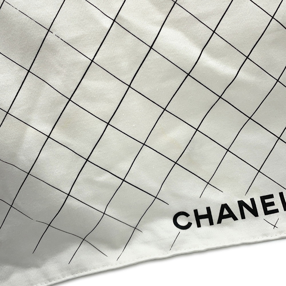 CHANEL Jumbo Matelasse W Flap ChainShoulder Bag WhiteA58600 Caviar Leather Size 30