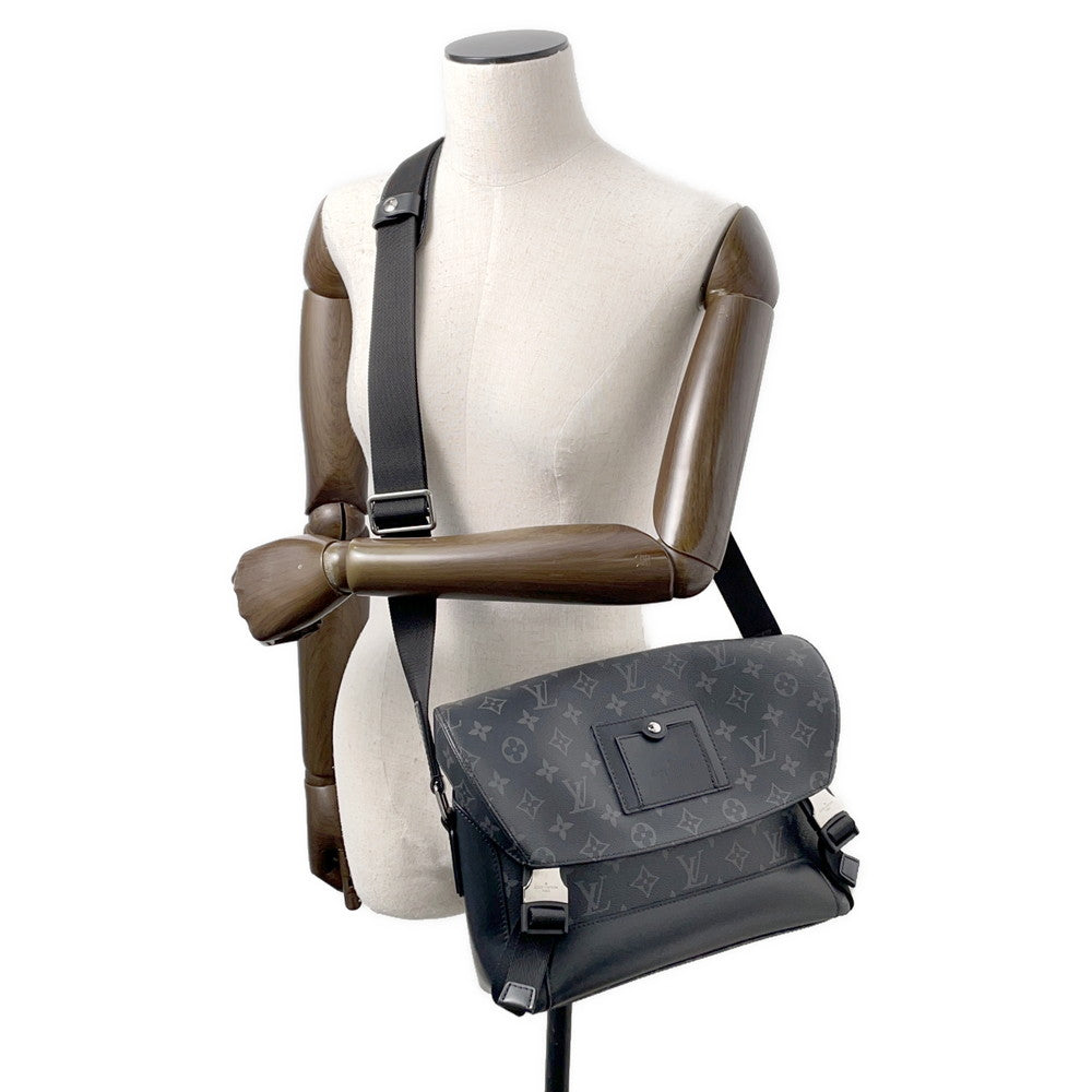 LOUIS VUITTON Messenger Voyage NoirM40511 Monogram Eclipse Size PM