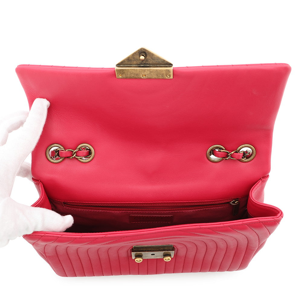 CHANEL Design Stitch ChainShoulder Bag Pink Lambskin