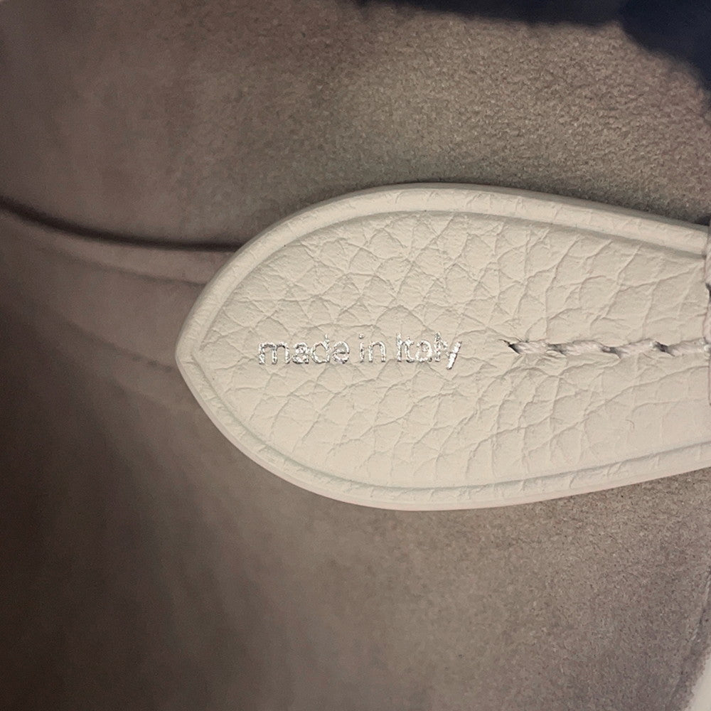 LOUIS VUITTON Blossom WhiteM11842 Monogram Mahina Size PM