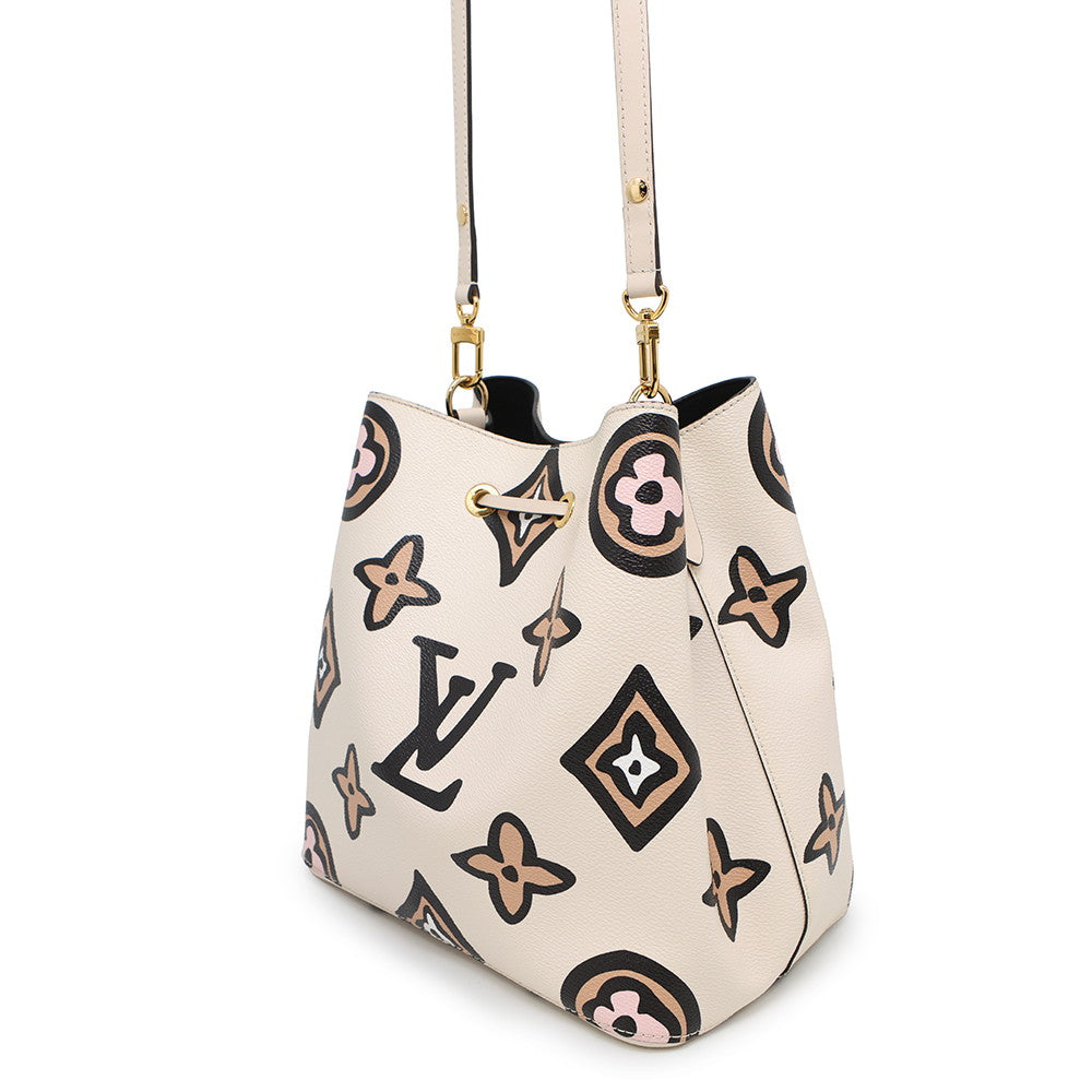 LOUIS VUITTON Neonoe claimM45822 Monogram・Wild at Heart