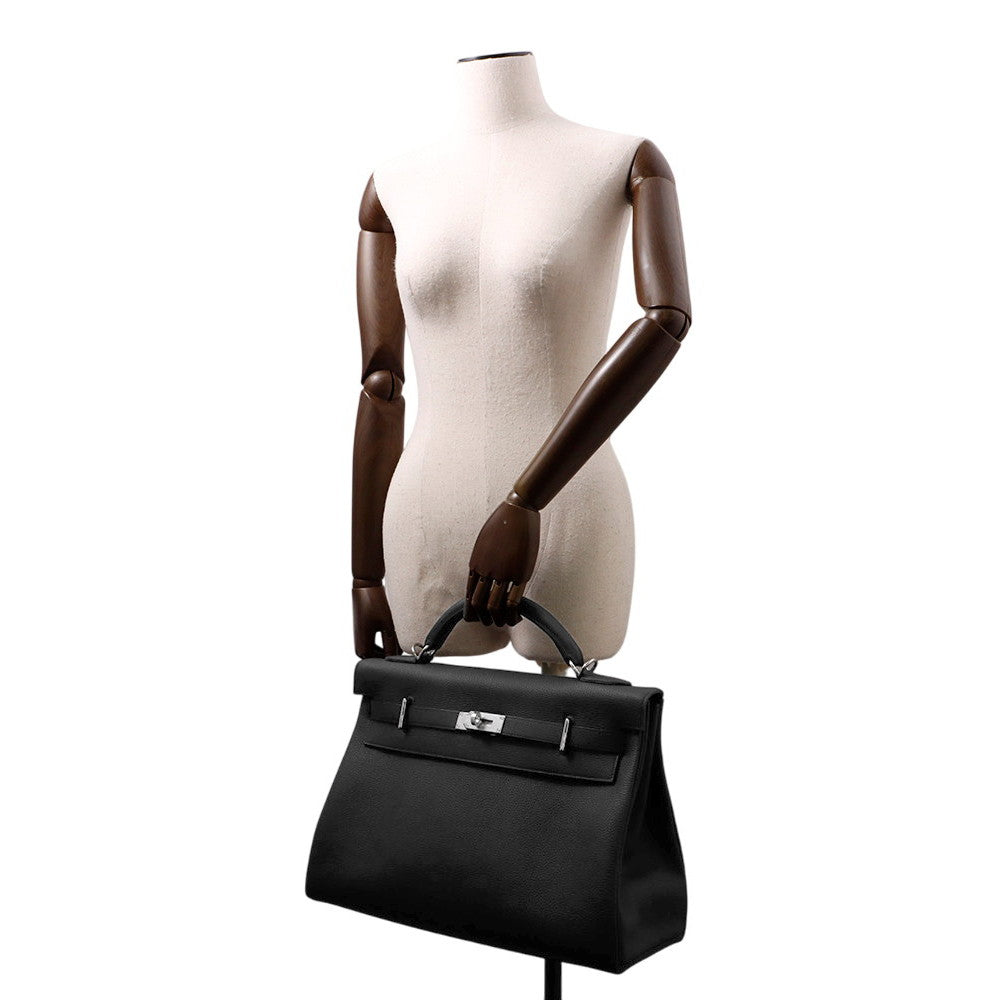 HERMES Maxi Kelly Black Togo Leather Size 42