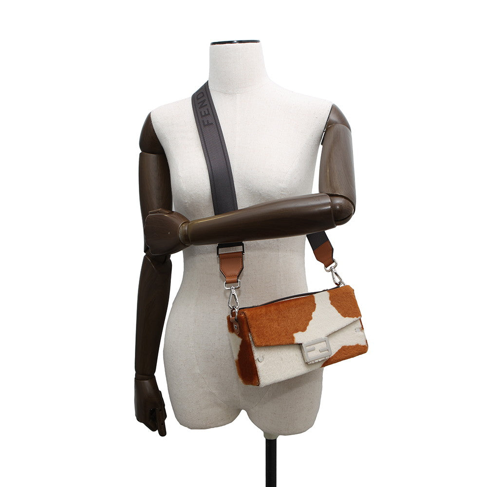 FENDI Soft Trunk Baguette White/Brown7VA565 Sheepskin