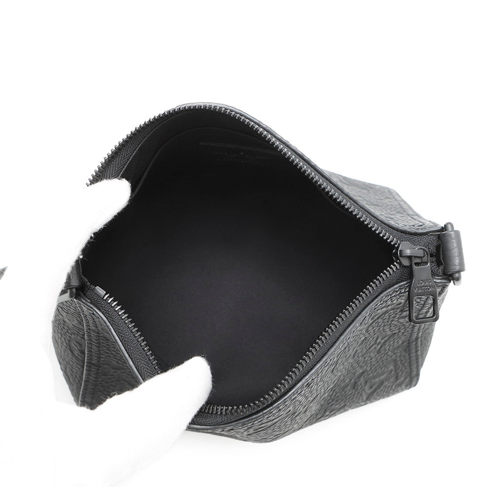 LOUIS VUITTON Triangle Messenger Bag NoirM55878 Monogram・Taurillon