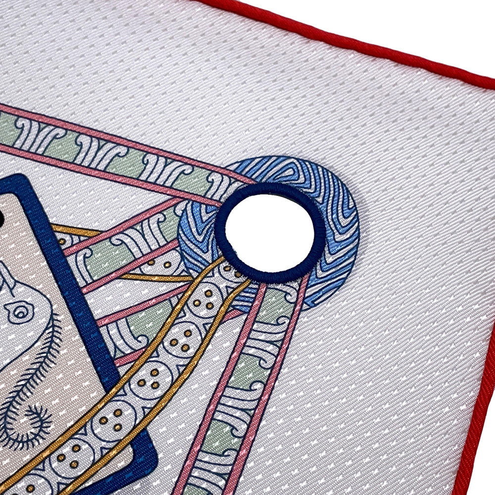 HERMES Queen of Hearts Scarf (Pique Dame de Coeur/Pique) Size 70 White/Rouge/GoldH983959S Silk 100%