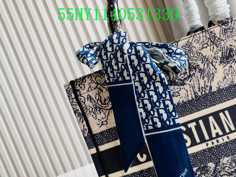 Christian Dior Luxury Bag - The Tote   247