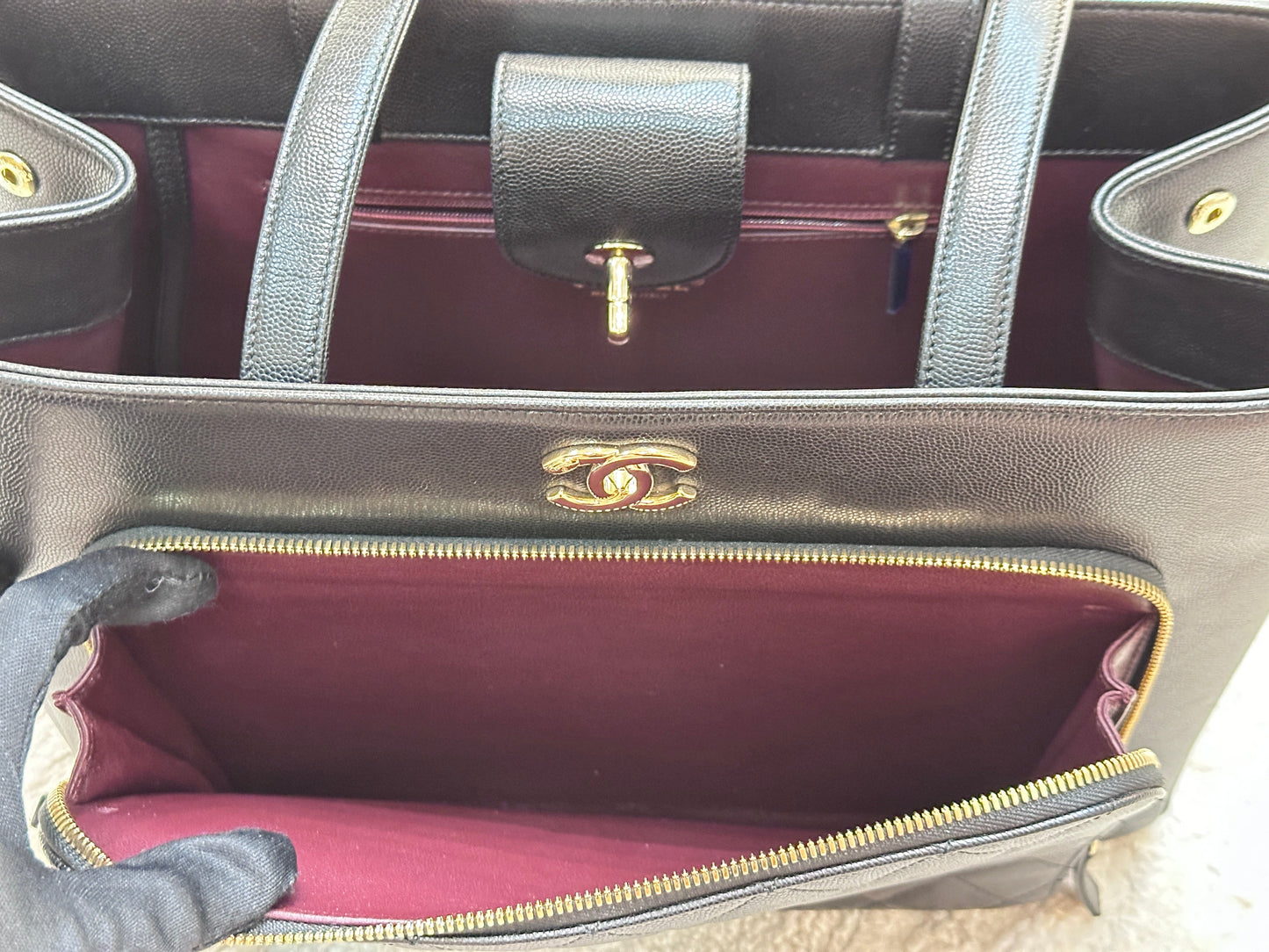 CHANEL Business Affinity Shopping Tote Caviar Black GHW