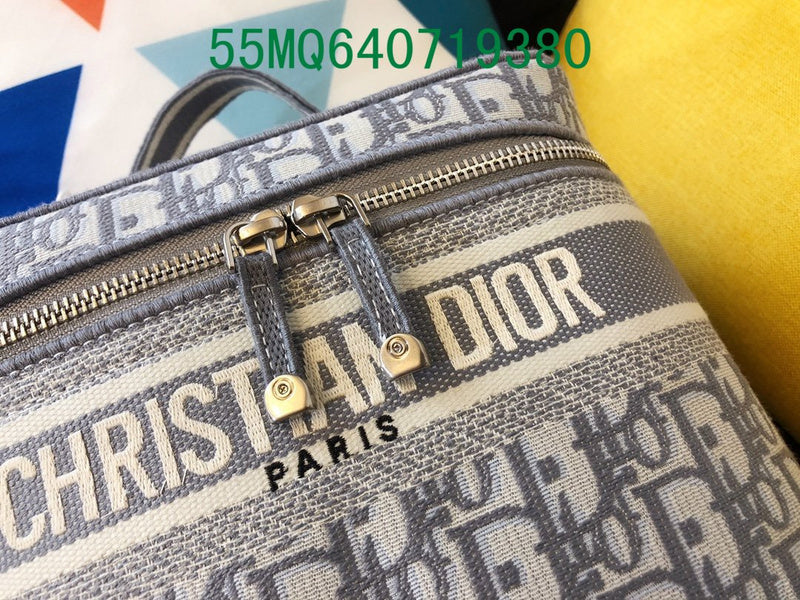 Christian Dior Luxury - The Tote   685