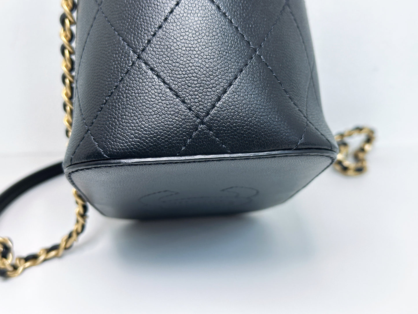 Chanel Drawstring Bucket Bag Quilted Black Caviar Aged Gold Hardware 3088 holo card
