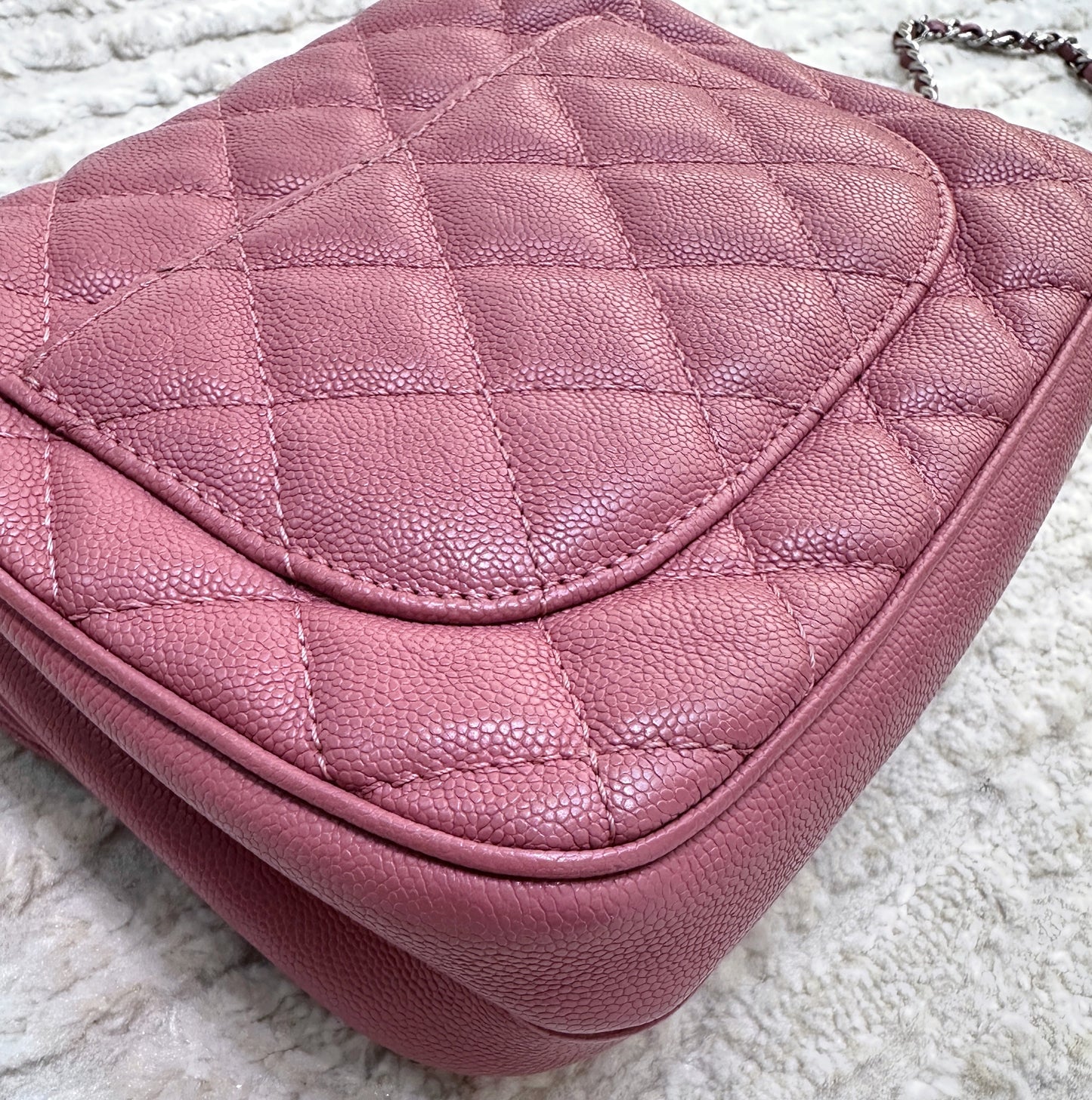CHANEL Caviar Quilted Small Urban Companion Flap Pink